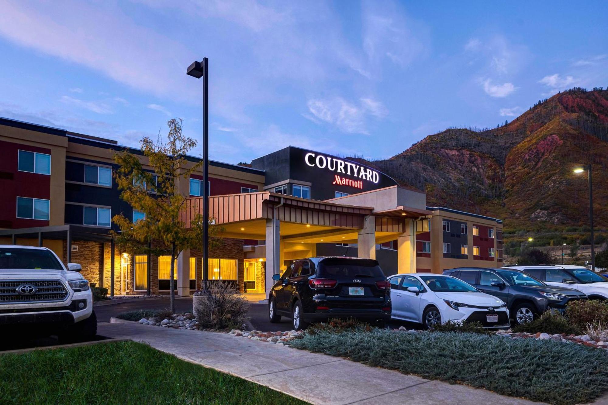 Courtyard By Marriott Glenwood Springs Hotel Exterior foto