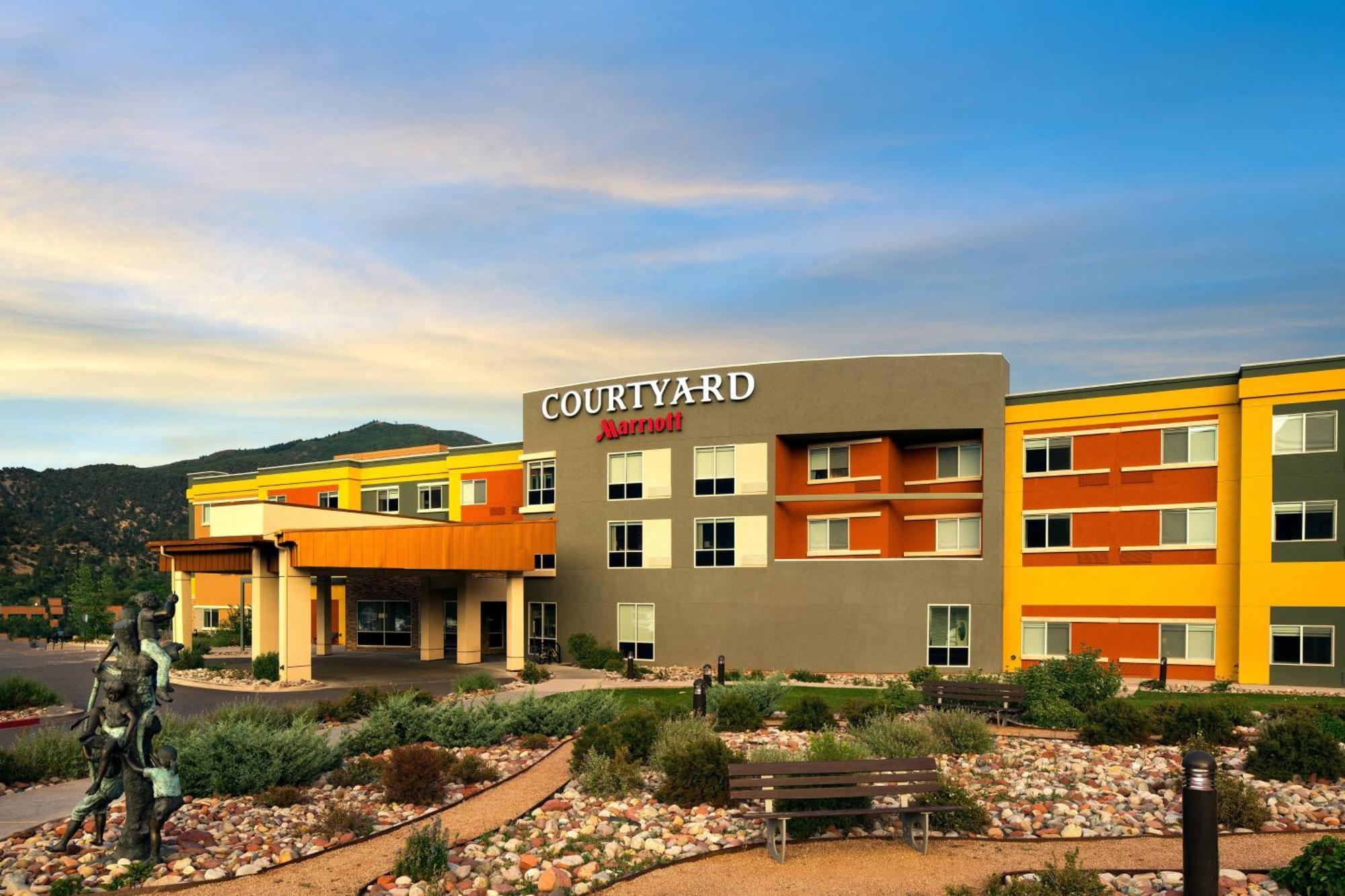 Courtyard By Marriott Glenwood Springs Hotel Exterior foto